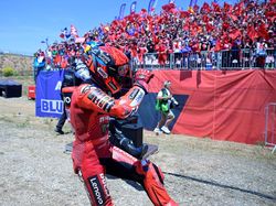 Marc Marquez Overpowered di Aragon