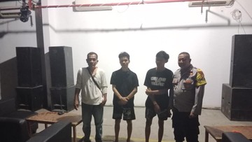 Polisi Gerebek Tempat Karaoke Tak Berizin di Basement Mal Ciputat
