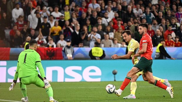 Soccer Football - Nations League - Final - Portugal v Spain - Allianz Arena, Munich, Germany - June 8, 2025 Spain's Mikel Oyarzabal scores their second goal REUTERS/Angelika Warmuth