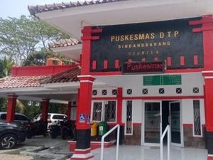 Langkah Terpuji Perangkat Desa Bantu Warga Kesulitan Bayar Biaya Berobat Langkah Terpuji Perangkat Desa Bantu Warga Kesulitan Bayar Biaya Berobat