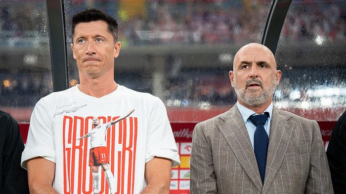 Robert Lewandowski and head coach Michal Probierz appear before the international friendly match between Poland and Moldova at Silesian Stadium in Chorzow, Poland, on June 6, 2025. This game is part of preparations for upcoming FIFA World Cup European qualifying matches. (Photo by Marcin Golba/NurPhoto via Getty Images)