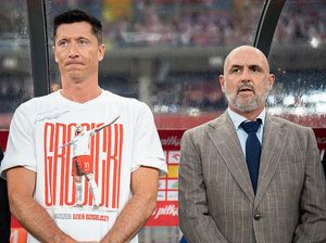 Pelatih Polandia Mundur! Buntut Kisruh Ban Kapten Lewandowski? Pelatih Polandia Mundur! Buntut Kisruh Ban Kapten Lewandowski?
