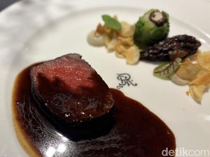 Mewah! Symphony of the Senses Sajikan Foie Grass dan Steak MB8+ Mewah! Symphony of the Senses Sajikan Foie Grass dan Steak MB8+