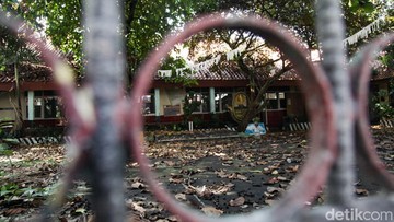 Miris, Kondisi Gedung SDN Pocin Terbengkalai dan Tak Terawat