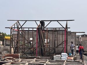 Warga Mulai Bangun Kerangka Bangunan di Lokasi Kebakaran Penjaringan Warga Mulai Bangun Kerangka Bangunan di Lokasi Kebakaran Penjaringan