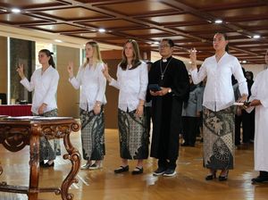 Video: 4 Pemain Sepakbola Wanita Resmi Dinaturalisasi Video: 4 Pemain Sepakbola Wanita Resmi Dinaturalisasi