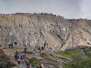 Bromo Tutup 4 Hari Saat Yadnya Kasada Bromo Tutup 4 Hari Saat Yadnya Kasada