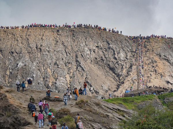 Bromo Tutup 4 Hari Saat Yadnya Kasada
