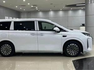 Lebih Murah dari Denza D9, Ini MPV Mewah M9 yang Didaftarkan BYD di Indonesia Lebih Murah dari Denza D9, Ini MPV Mewah M9 yang Didaftarkan BYD di Indonesia