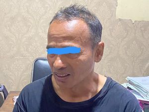 Driver Ojol Pamer Kelamin di Halte Bus Bantul Ditangkap Warga Driver Ojol Pamer Kelamin di Halte Bus Bantul Ditangkap Warga