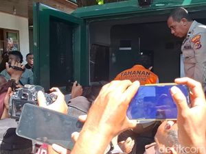 Eks Kapolres Ngada Tersangka Pencabulan Ditahan 20 Hari di Rutan Kupang Eks Kapolres Ngada Tersangka Pencabulan Ditahan 20 Hari di Rutan Kupang