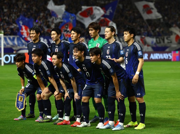 Soccer Football - World Cup - AFC Qualifiers - Group C - Japan v Indonesia - Suita City Stadium, Suita, Japan - June 10, 2025 Japan players pose for a team group photo before the match REUTERS/Issei Kato