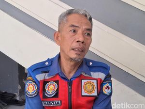 Damkar Mataram Kebanjiran Laporan Nyeleneh, Potong Cincin hingga Ambil Rapor Damkar Mataram Kebanjiran Laporan Nyeleneh, Potong Cincin hingga Ambil Rapor