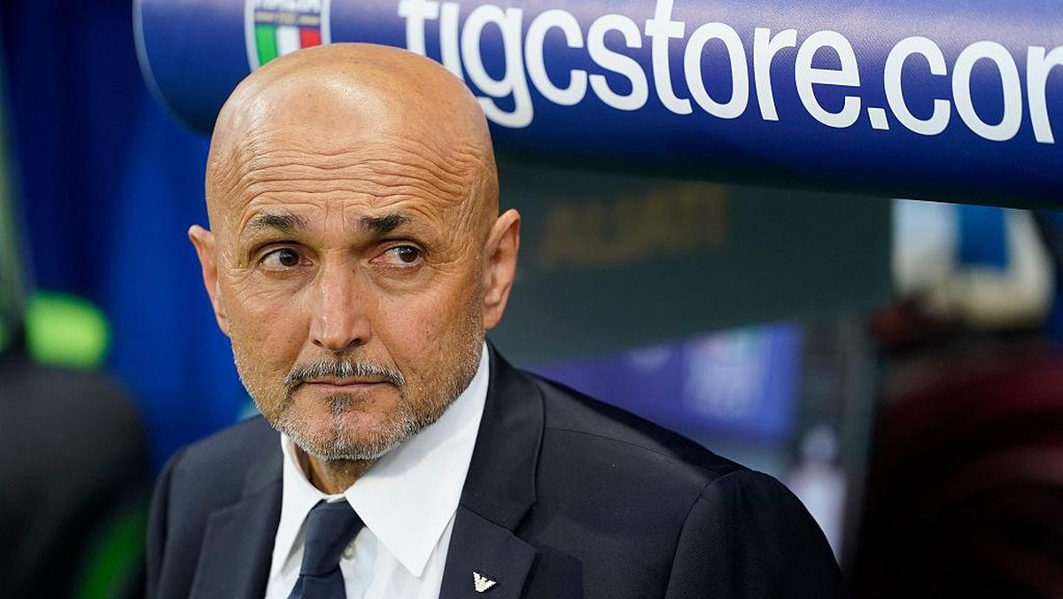 Spalletti saat menganani Timnas Italia pada Juni lalu. Foto: Getty Images/Pier Marco Tacca