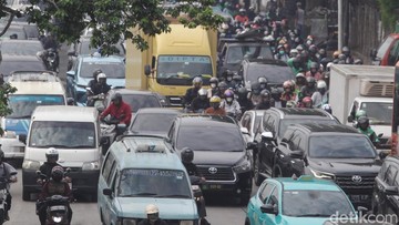 Pramono Sorot Proyek Galian Picu Kemacetan di Jakarta: Ini Mengganggu
