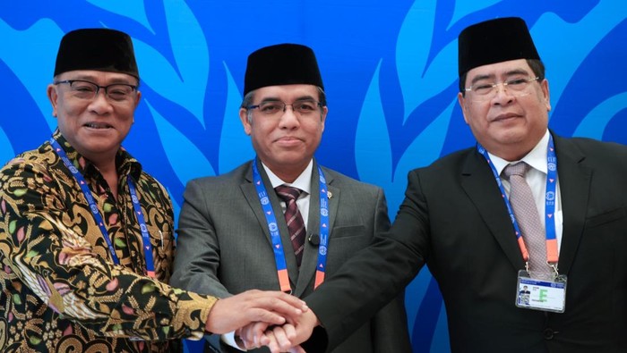 Menteri Ketenagakerjaan Yassierli Menteri Ketenagakerjaan Yassierli menyodorkan pentingnya kerja layak, pelindungan pekerja, dan pertumbuhan ekonomi yang adil di hadapan negara-negara anggota Organisasi Perburuhan Internasional (ILO).