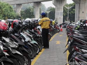Siap-siap! Tarif Parkir Kendaraan di Jakarta Bakal Naik Siap-siap! Tarif Parkir Kendaraan di Jakarta Bakal Naik
