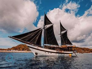 Mengenal Kapal Pinisi, Kekayaan Warisan Budaya Bahari Indonesia Mengenal Kapal Pinisi, Kekayaan Warisan Budaya Bahari Indonesia