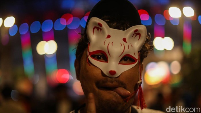 Sejumlah suporter Timnas Indonesia menyaksikan pertandingan Jepang vs Indonesia di SUGBK, Jakarta, Selasa (10/6/2025).