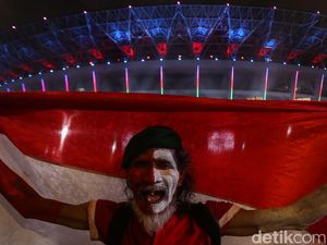 Ragam Ekspresi Suporter Timnas Indonesia Nobar di GBK