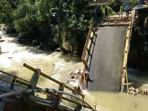 Dihajar Bencana Bertubi-tubi Bupati Trenggalek Minta Bantuan Provinsi Dihajar Bencana Bertubi-tubi Bupati Trenggalek Minta Bantuan Provinsi