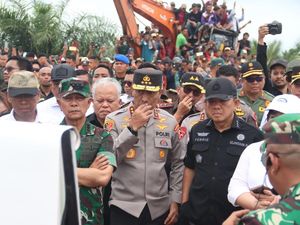 Satgas PKH Temukan Kebun Sawit Ilegal di Taman Nasional Tesso Nilo Riau Satgas PKH Temukan Kebun Sawit Ilegal di Taman Nasional Tesso Nilo Riau