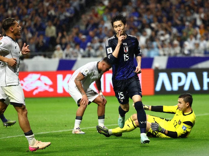 Squad Lapis Kedua Jepang Libas Indonesia 3-0 di Babak Pertama Soccer Football - World Cup - AFC Qualifiers - Group C - Japan v Indonesia - Suita City Stadium, Suita, Japan - June 10, 2025 Japans Daichi Kamada celebrates scoring their third goal REUTERS/Issei Kato
