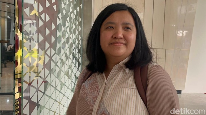 Staf Khusus Mendikbudristek Bidang Isu-Isu Strategis, Fiona Handayani memenuhi panggilan Kejagung (Rumondang Naibaho/detikcom)