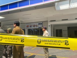 Lahan Parkir Minimarket Disegel Walkot Surabaya karena Ada Jukir Liar