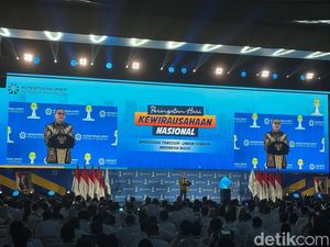 Zulhas Sebut Pemerintah Gelontorkan Hampir Rp 1.000 T buat Ekonomi Kecil Zulhas Sebut Pemerintah Gelontorkan Hampir Rp 1.000 T buat Ekonomi Kecil