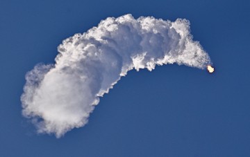 23 Satelit Starlink Meluncur, Sinyal Ponsel Bisa Tanpa Menara