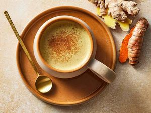6 Manfaat Menambahkan Kunyit dalam Kopi, Segar dan Menyehatkan! 6 Manfaat Menambahkan Kunyit dalam Kopi, Segar dan Menyehatkan!