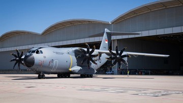 Pesawat A400M Pertama TNI AU Keluar dari Hanggar di Seville