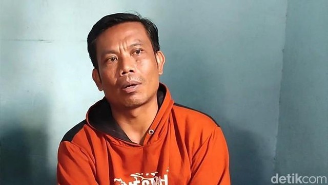 Update Informasi Selebriti InsertLive : Tampang Ayah Farel Prayoga yang Ditetapkan sebagai Tersangka Kasus Judi Online