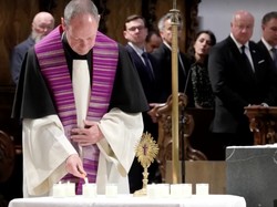 Video: Buntut Penembakan di Sekolah Austria, Gereja-gereja Gelar Upacara