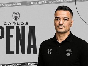 Carlos Pena Jadi Pelatih Baru Persita usai Dipecat Persija Carlos Pena Jadi Pelatih Baru Persita usai Dipecat Persija