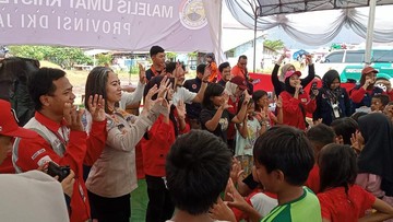 Polda Metro Beri Trauma Healing Anak-anak Korban Kebakaran di Kapuk Muara