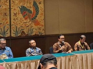 Kisruh Lama Ambil PIN di SPMB Jatim, Kemendikdasmen: Bisa di 10 Sekolah Terdekat Kisruh Lama Ambil PIN di SPMB Jatim, Kemendikdasmen: Bisa di 10 Sekolah Terdekat