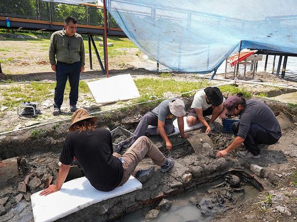 Ditemukan! Pemakaman Bawah Air Dekat Basilika Iznik Turki