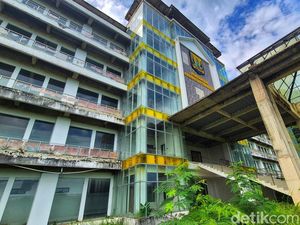 Wujud Gedung Baru Pemkab Sukabumi yang Lebih Menyatu dengan Alam Wujud Gedung Baru Pemkab Sukabumi yang Lebih Menyatu dengan Alam