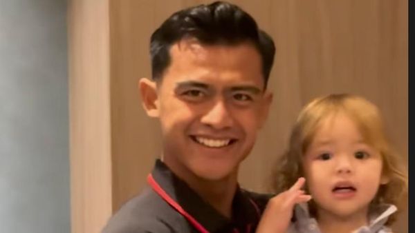 Anak Digendong Pratama Arhan, Jennifer Coppen: Om Jowo Ini