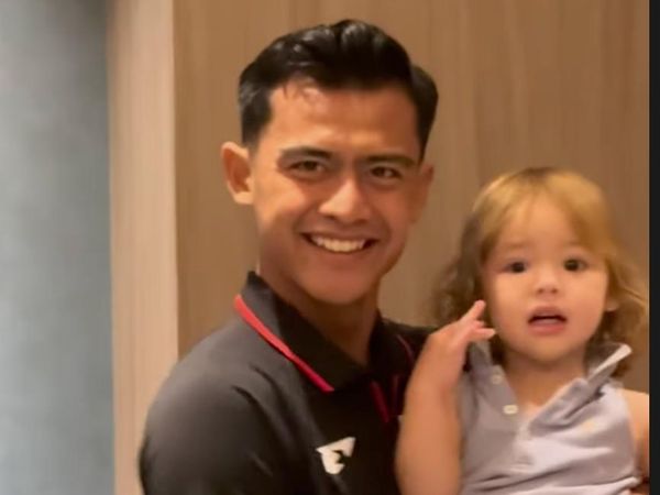 Anak Digendong Pratama Arhan, Jennifer Coppen: Om Jowo Ini
