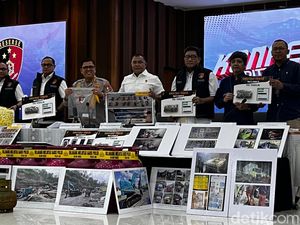 Video Kasus Elpiji Oplosan di Sidoarjo Terkuak, Negara Rugi Rp 7,9 M Video Kasus Elpiji Oplosan di Sidoarjo Terkuak, Negara Rugi Rp 7,9 M