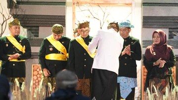 Fadli Zon Dianugerahi Gelar Warga Kehormatan Sesepuh Masyarakat Tengger