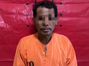 5 Fakta Pemerkosaan Ustaz pada Santriwati Terbongkar Lewat Obrolan WA 5 Fakta Pemerkosaan Ustaz pada Santriwati Terbongkar Lewat Obrolan WA