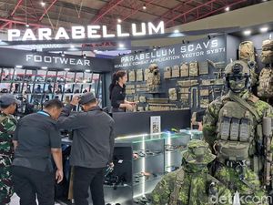 Rompi Antipeluru Made in Sidoarjo Mejeng di Pameran Ini Rompi Antipeluru Made in Sidoarjo Mejeng di Pameran Ini