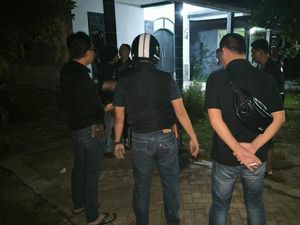 Pembacok 4 Orang di Jember Serang Polisi Saat Hendak Ditangkap Pembacok 4 Orang di Jember Serang Polisi Saat Hendak Ditangkap