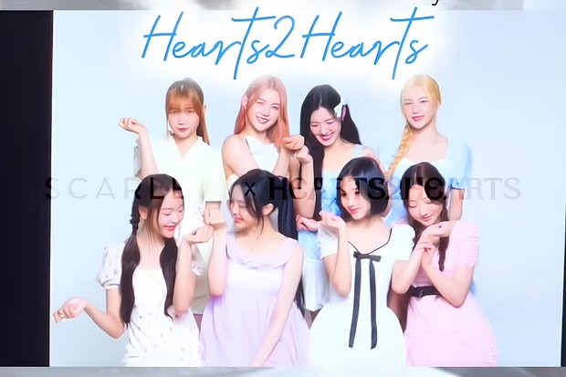 Potret Hearts2Hearts bersama Scarlett
