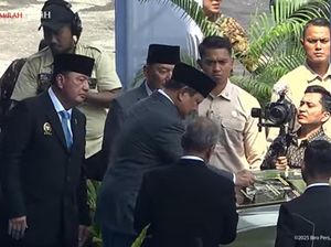 Prabowo Luncurkan Pandu Maung MV3 Rantis Listrik Buatan Pindad Prabowo Luncurkan Pandu Maung MV3 Rantis Listrik Buatan Pindad