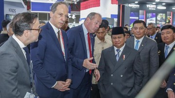 RI-Prancis Teken Kerja Sama Produksi Amunisi-Artileri di Indo Defence 2025
